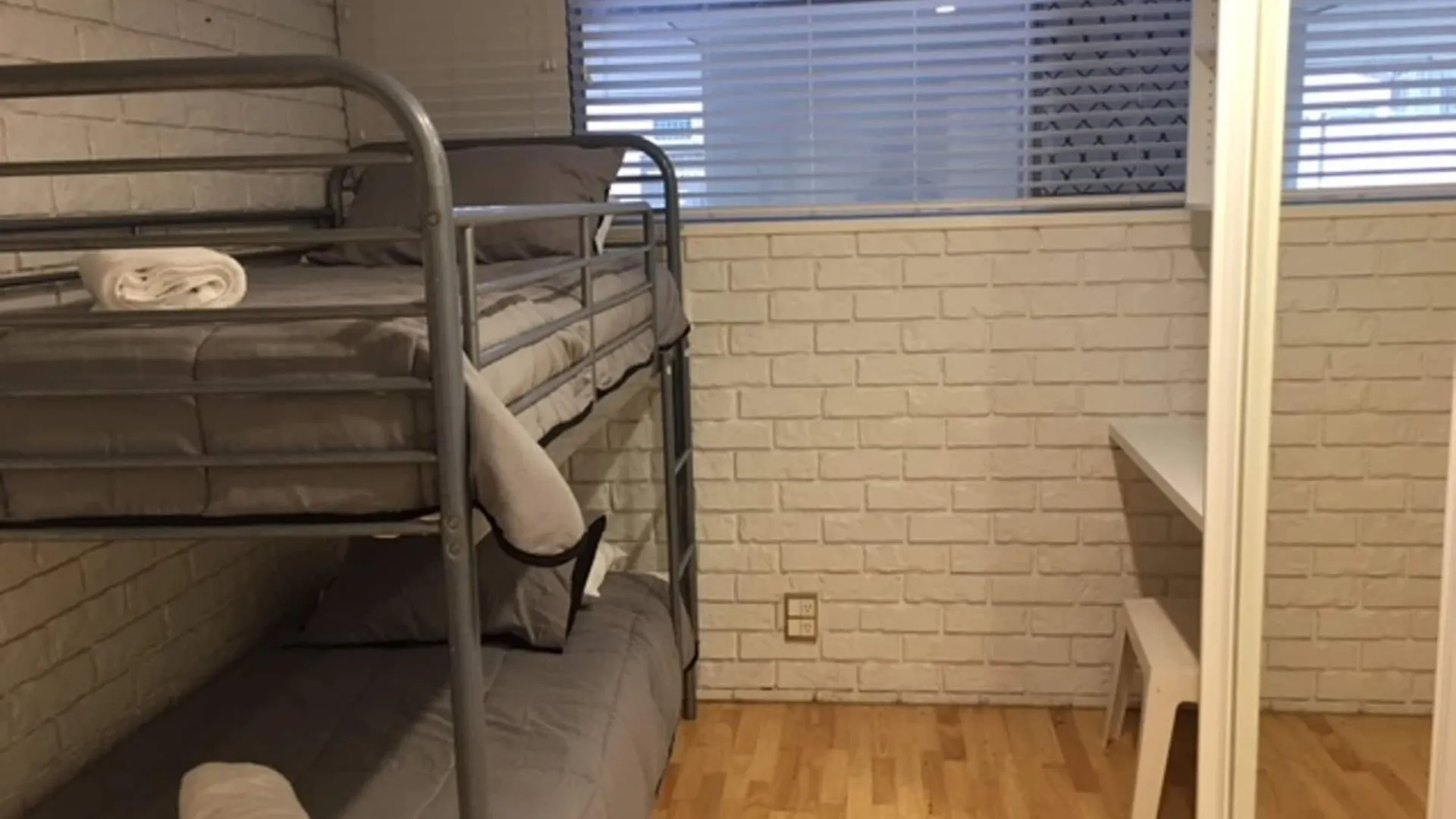 Merrima Court Holidays Caloundra Aparthotel