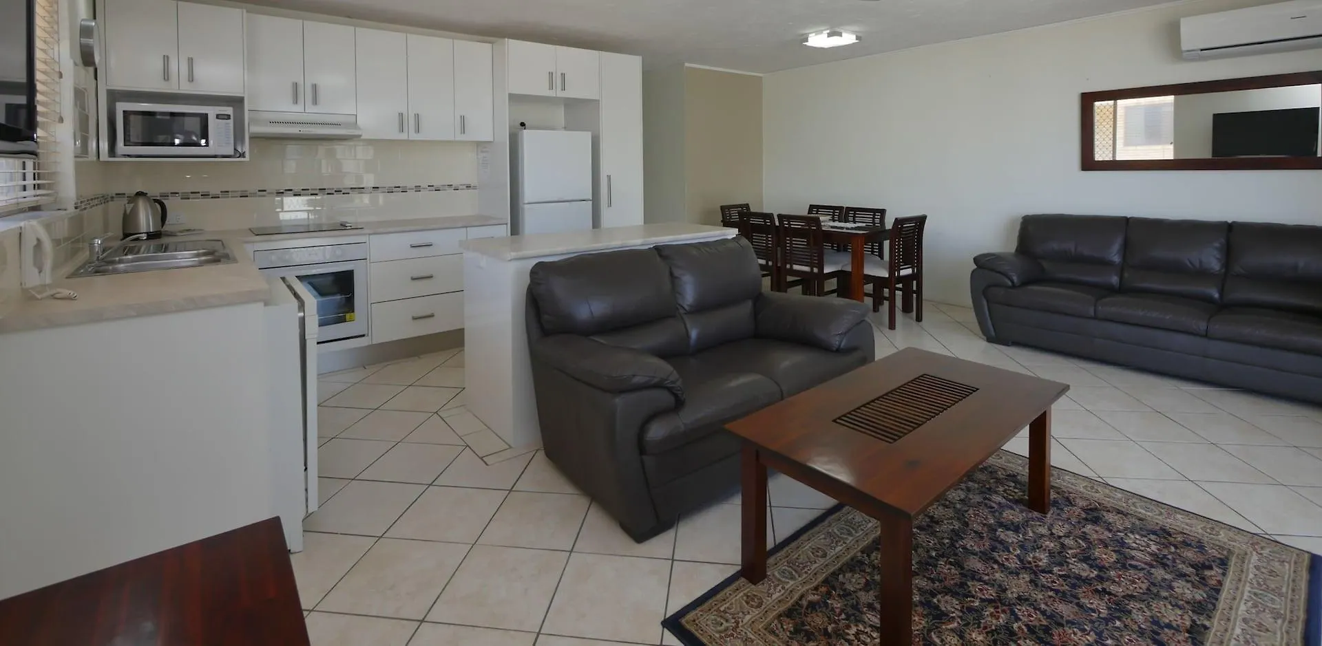 Merrima Court Holidays Caloundra Aparthotel