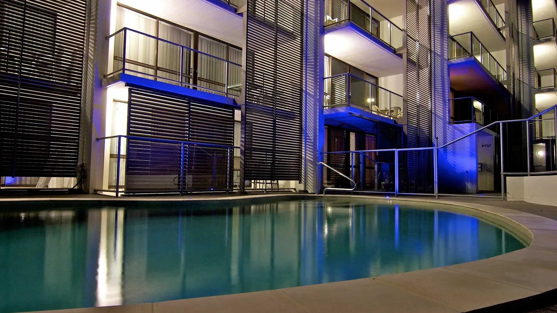 Merrima Court Holidays Caloundra